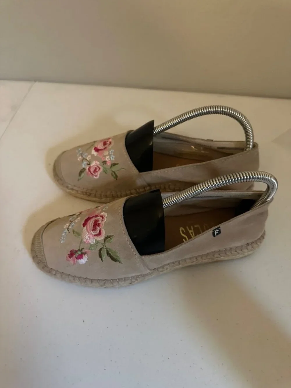 Fabiolas Espadrilles Tan Suede Leather Women’s Floral 38/8.5 Made In Spain